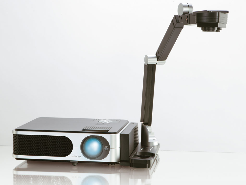 Máy chiếu Toshiba TLP-XC2000